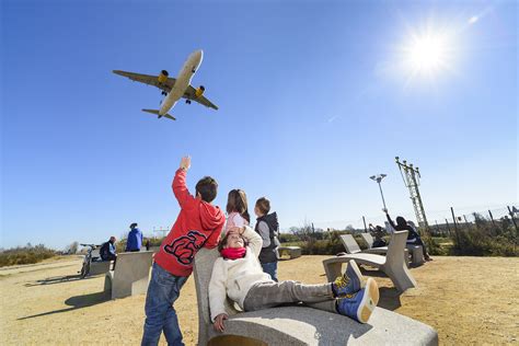 como llegar al mirador aeropuerto del prat|Mirador de aviones del Prat